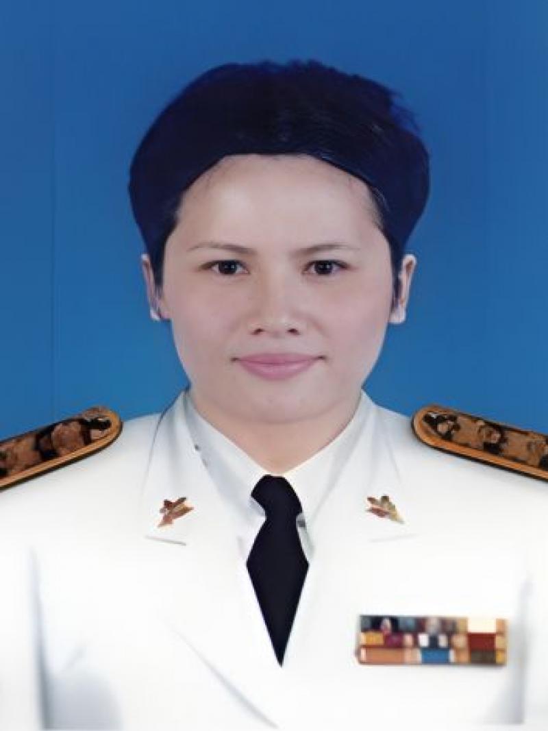 แพทย์หญิงวิจิตรา   แพงขะ